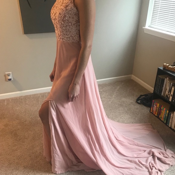 Custom bridesmaid dress with train - Picture 2 of 3